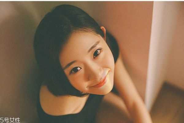 安检水乳要拿出来吗