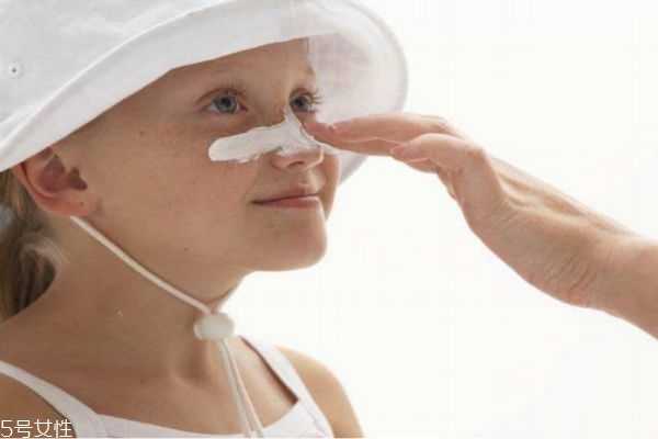 50倍防晒霜适合什么时候用 50倍防晒霜适合什么时候用