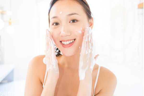 洗脸皂可以天天用吗