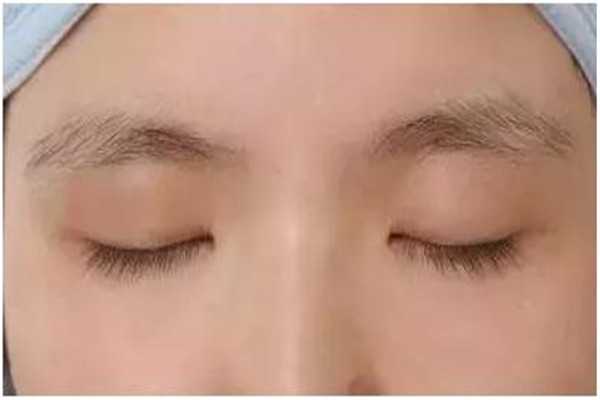 眉毛纹了怎么洗掉