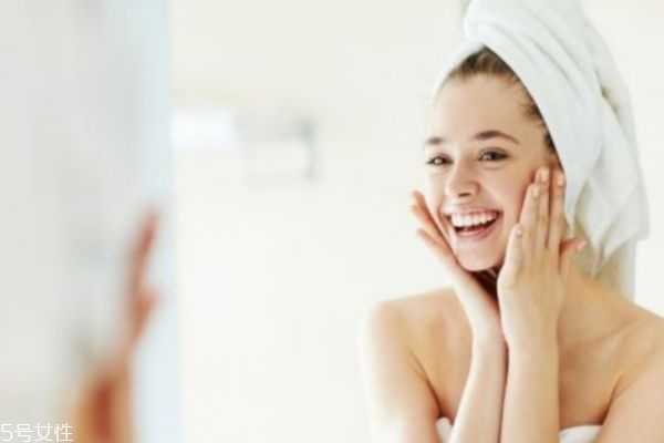 为什么鼻子爱出油