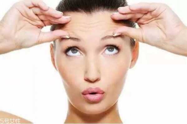 脸上出油长痘怎么调理