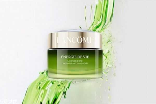 兰蔻水光润养活力霜白天还是晚上用 兰蔻水光润养活力霜白天还是晚上用