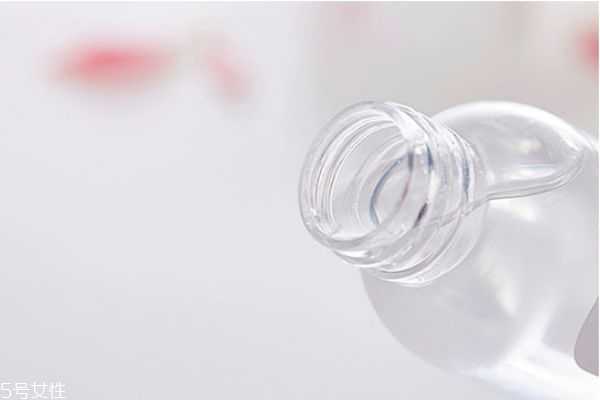 用完精华液还用乳液吗