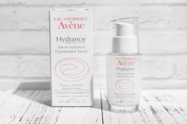 雅漾恒润保湿精华乳使用方法 雅漾恒润保湿精华乳使用方法