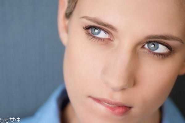 为什么化妆后会容易长痘痘