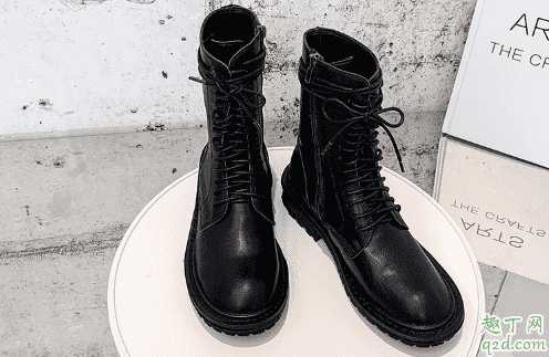 腿不直穿马丁靴好看吗?怎么穿马丁靴高显更显腿长 腿不直穿马丁靴好看吗?怎么穿马丁靴高显更显腿长