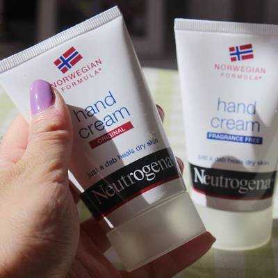 护手霜滑的好还是不滑的好