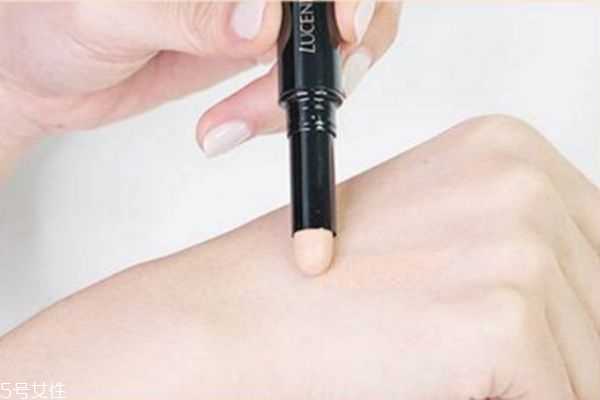 透真遮瑕笔好用吗? 透真遮瑕笔好用吗?
