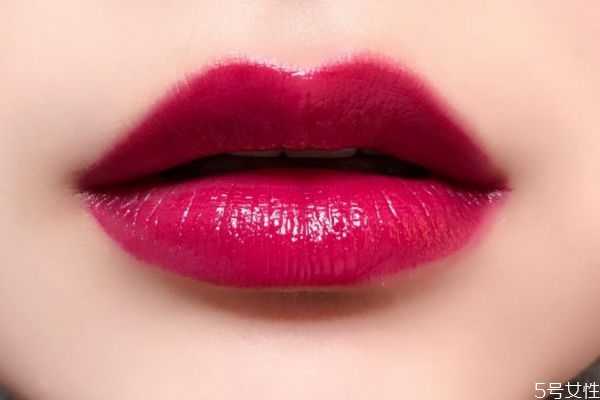 一般口红有毒吗？如果长期吃口红有什么危害吗
