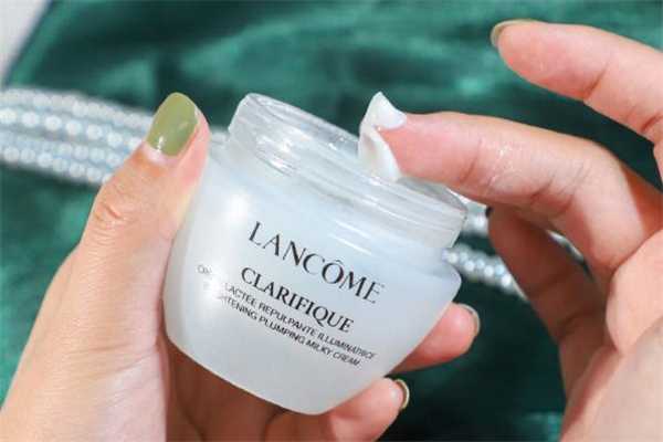 兰蔻极光5号霜使用方法 兰蔻极光5号霜使用方法