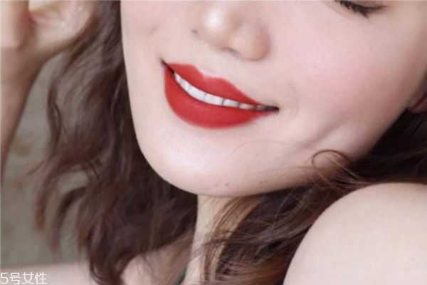 枫叶色口红哪款比较火 枫叶色口红适合什么人