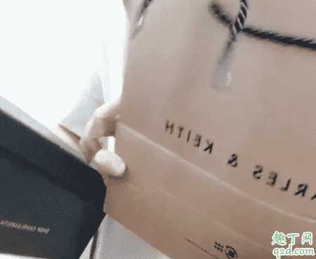 小ck腰包怎么看真假?小CK腰包真假对比图 小ck腰包怎么看真假?小CK腰包真假对比图