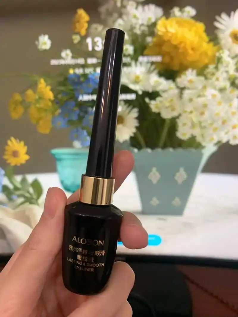 眼线笔是油性还是水性