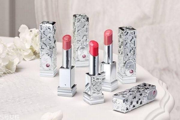 jill stuart蕾丝花漾恋唇膏方管好吗 jill stuart蕾丝花漾恋唇膏方管好吗