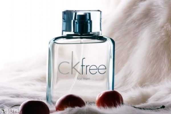 香水有什么危害吗?一般香水的主要成分是什么 香水有什么危害吗?一般香水的主要成分是什么