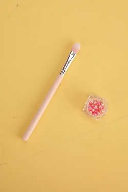 眼线刷需要经常更换吗 眼线刷需要经常更换吗