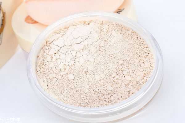 定妆粉可以控油吗?好用的定妆粉推荐 定妆粉可以控油吗?好用的定妆粉推荐