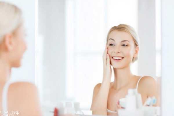 适合20岁用的洗面奶