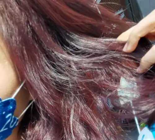 护发精油和弹力素使用顺序和使用技巧