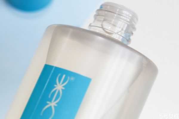 柔肤水早上用还是晚上？柔肤水使用注意事项