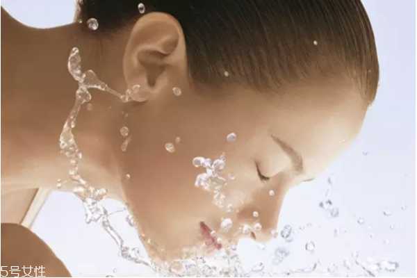 pny7s星空面膜敷多久 将银河贴在脸上