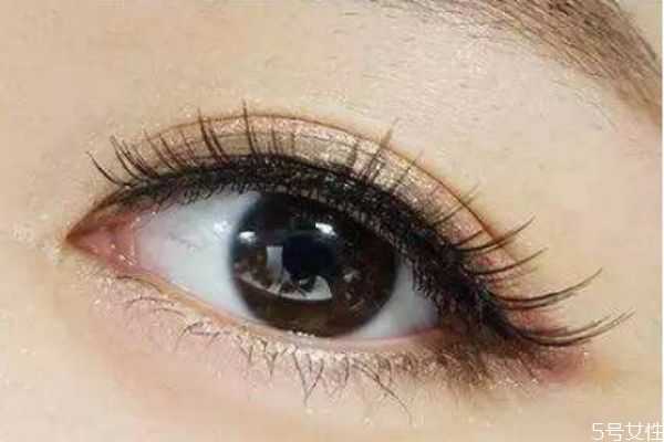 假睫毛能重复使用吗?一对假睫毛可以用几次 假睫毛能重复使用吗?一对假睫毛可以用几次