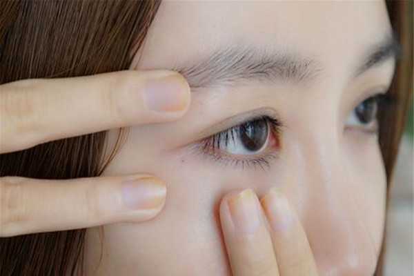 眼皮松弛怎么保养?眼皮松弛怎样预防 眼皮松弛怎么保养?眼皮松弛怎样预防
