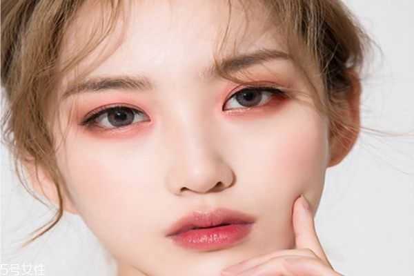 豆沙色显白吗？超显白的豆沙色口红推荐
