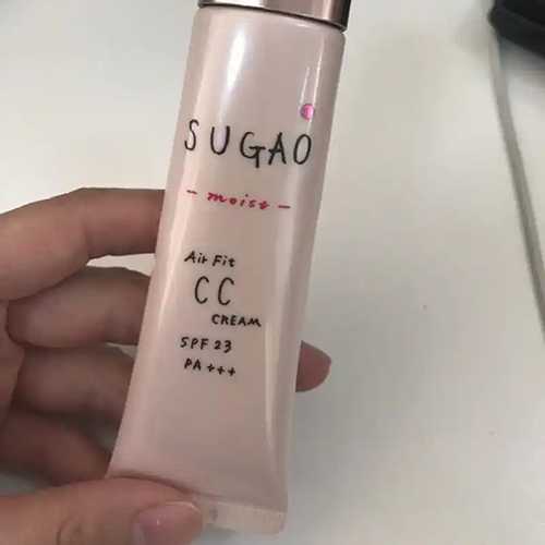 敏感肌肤可以使用cc霜吗 敏感肌肤可以使用cc霜吗