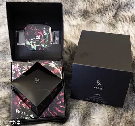 pola黑ba面霜价格 打造完美不老肌肤