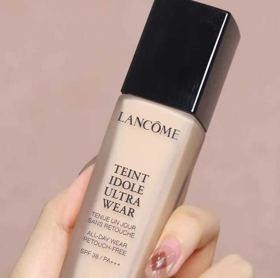 哪款粉底液持久不脱妆不暗沉 哪款粉底液持久不脱妆不暗沉