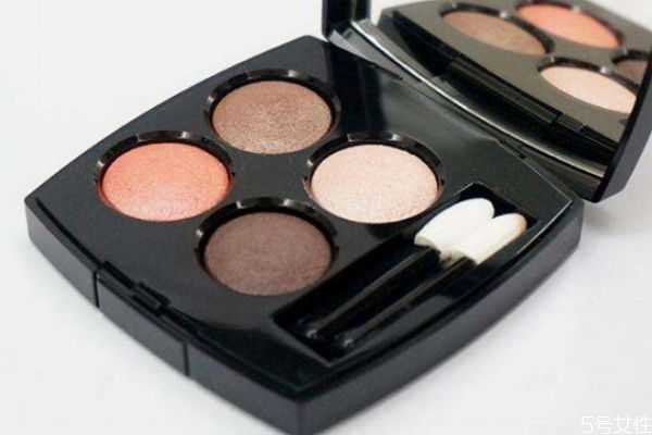 学化妆学费一般多少钱?要学多久 学化妆学费一般多少钱?要学多久