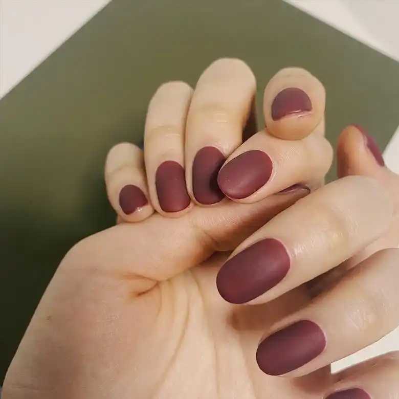 丝绒美甲可以维持多久?丝绒美甲用上封层吗 丝绒美甲可以维持多久?丝绒美甲用上封层吗