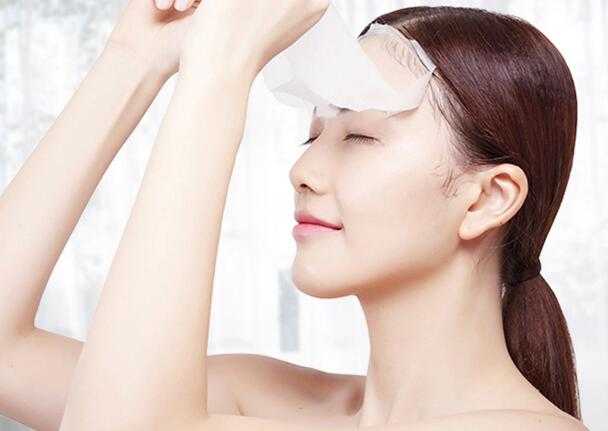 冬天敷面膜太冷了怎么办?天气冷敷面膜的注意事项 冬天敷面膜太冷了怎么办?天气冷敷面膜的注意事项