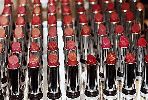 口红的用途 口红可以做什么东西