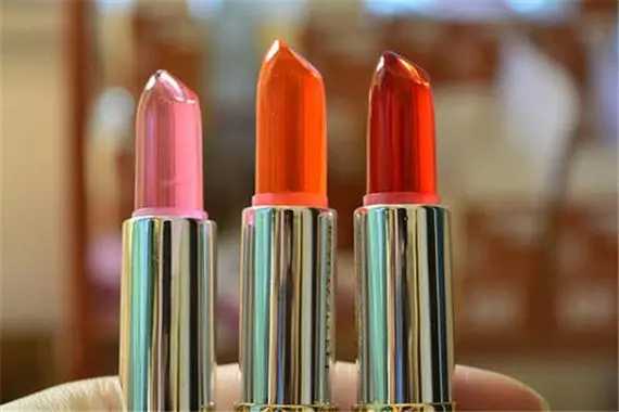 口红含有雌激素吗 口红含有雌激素吗
