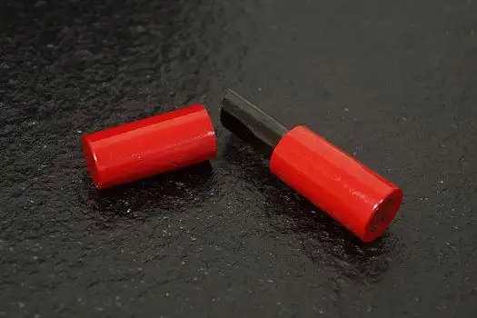 口红变软了什么原因?口红太软了放冷藏还是冷冻 口红变软了什么原因?口红太软了放冷藏还是冷冻