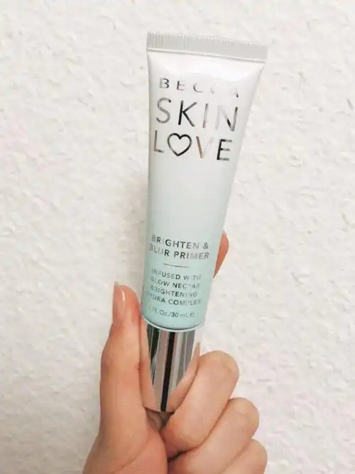 妆前乳可以直接涂脸上吗 妆前乳可以直接涂脸上吗