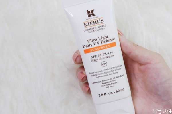 科颜氏防晒和兰蔻防晒哪个好用？科颜氏防晒霜适合肤质