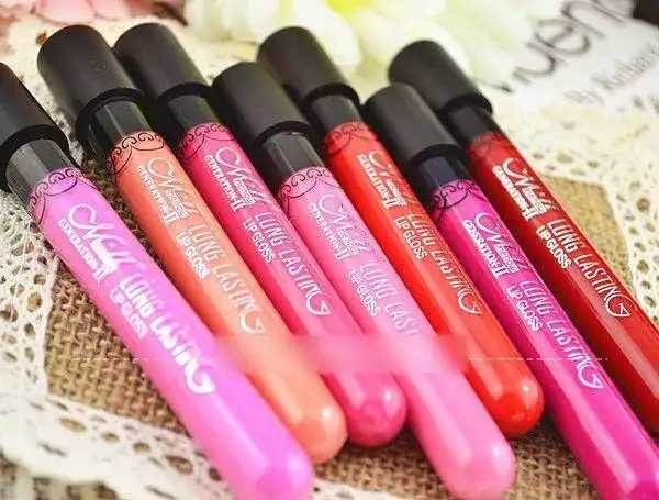 唇彩能淡化唇色吗