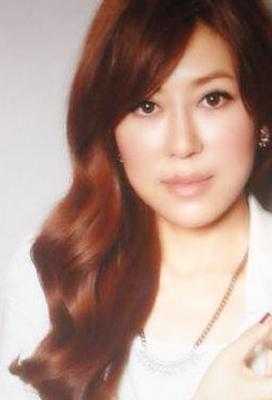 防晒用多少量最好 依不同质地加减份量