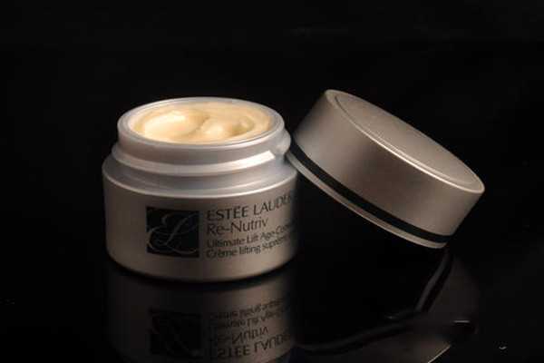 雅诗兰黛白金级奢宠紧颜乳霜功效 雅诗兰黛白金级奢宠紧颜乳霜如何 雅诗兰黛白金级奢宠紧颜乳霜功效 雅诗兰黛白金级奢宠紧颜乳霜如何