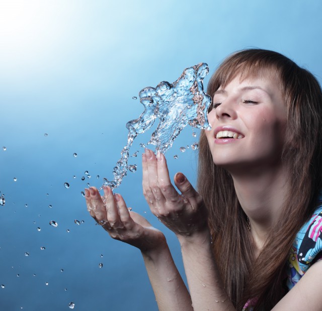 早上不洗脸对皮肤好吗,早上不洗脸会怎么样?