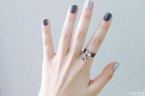 指甲油的成分 指甲油和甲油胶对比 指甲油的成分 指甲油和甲油胶对比