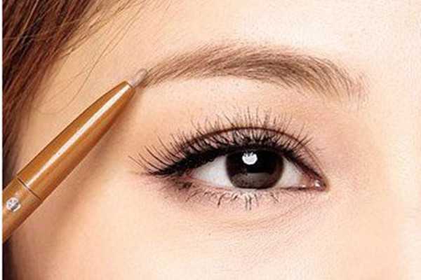 学生素颜妆怎么画 学生素颜妆的画法 学生素颜妆怎么画 学生素颜妆的画法