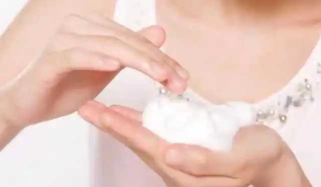 使用洁面霜后需要洗掉吗?使用洁面霜的正确方法