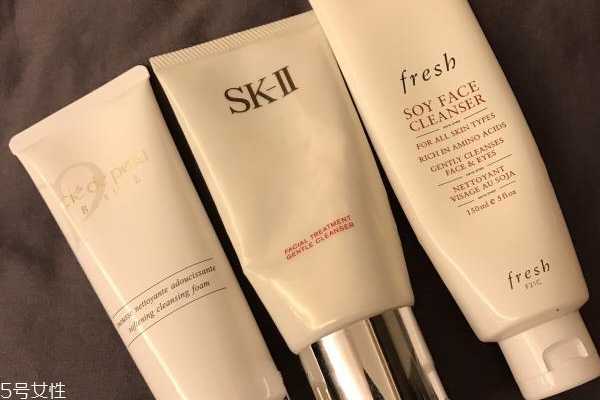 洗面奶和洁面乳有什么区别