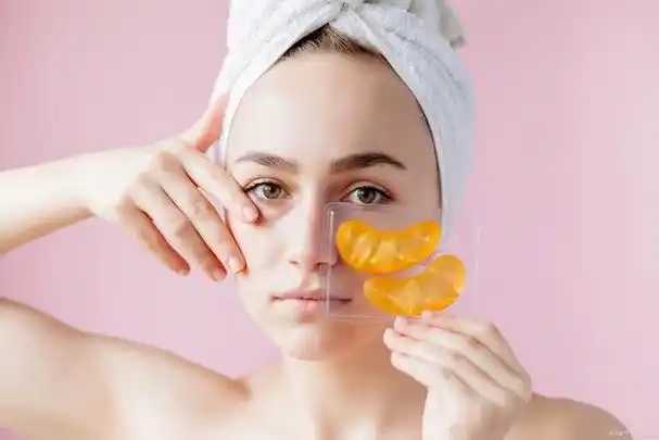 维生素e直接涂在脸上可以祛斑吗 维生素e直接涂在脸上可以祛斑吗