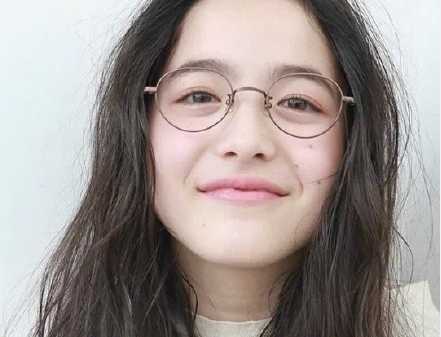 软萌的咖啡色长卷发图片 咖啡色发型图片大全 软萌的咖啡色长卷发图片 咖啡色发型图片大全